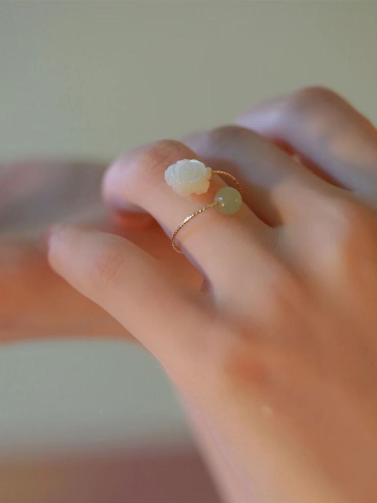 White Rose Index Finger Ring 5