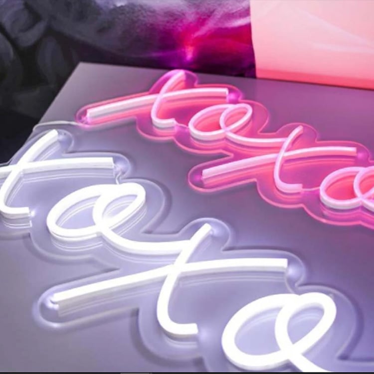 Acrylic Lamp Image 4