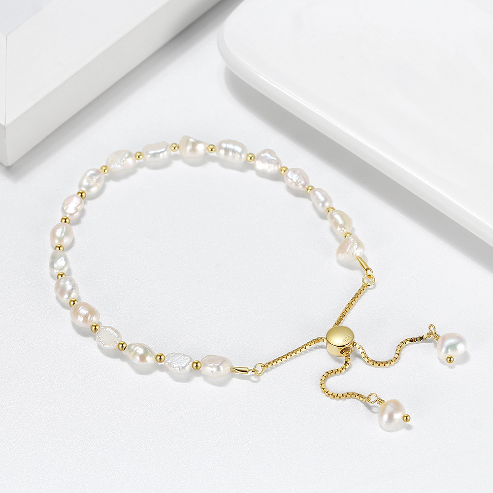 Trendy Pearl Bracelet