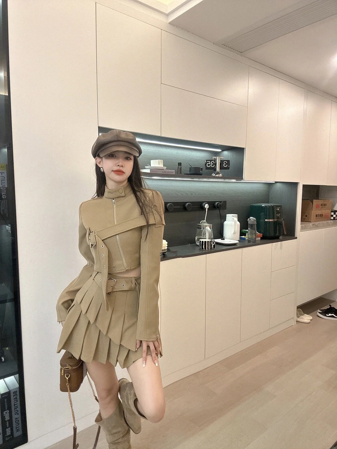 Women's Oblique Zipper Lace-up Cutout Pleated Skirt Suit Image 4