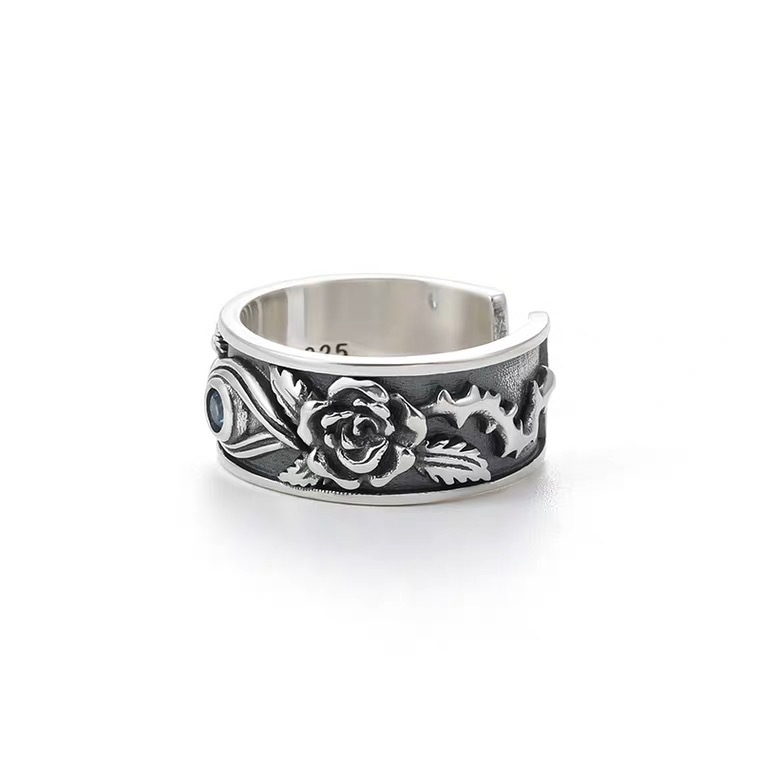 Silver Men's Ruan Ring 4