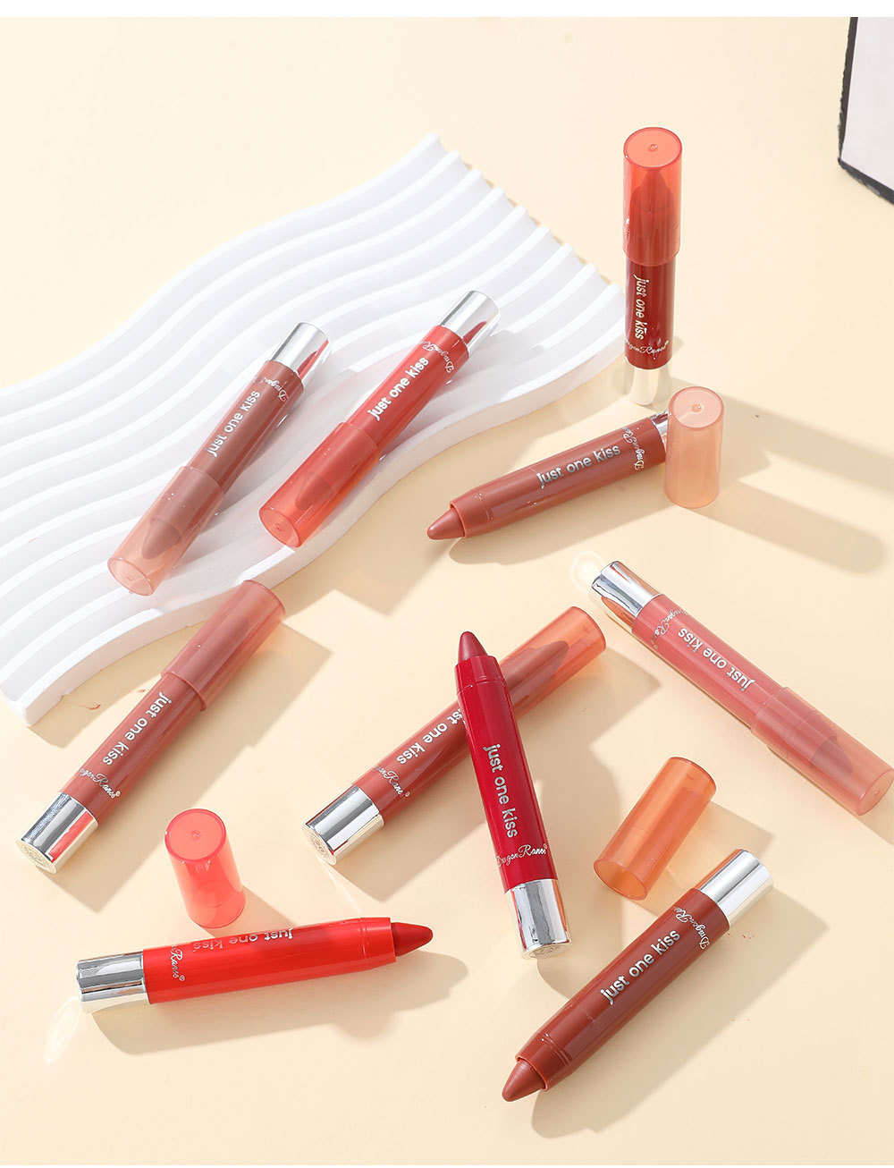 Solid Moist Lipstick Crayon Image 8