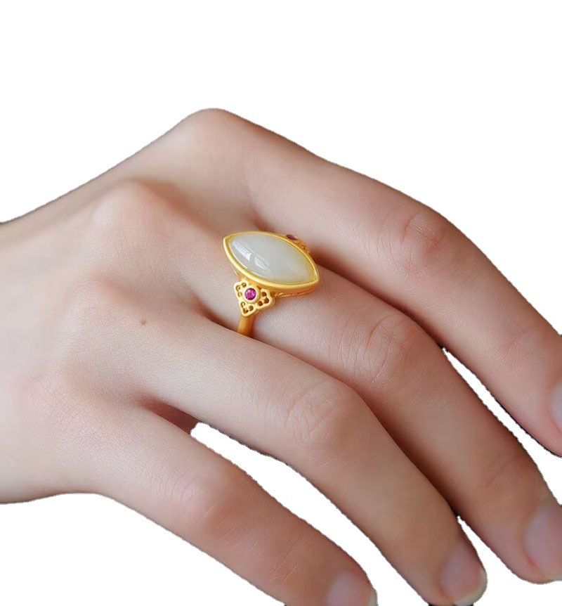 Hetian Jade Ring Detail