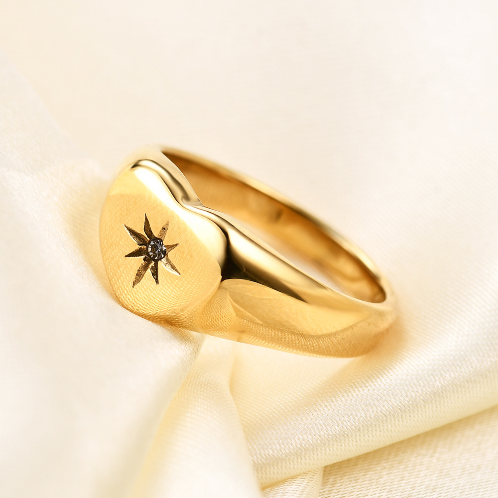 Titanium Steel Gold-plated Diamond Love Light Ring Image 1