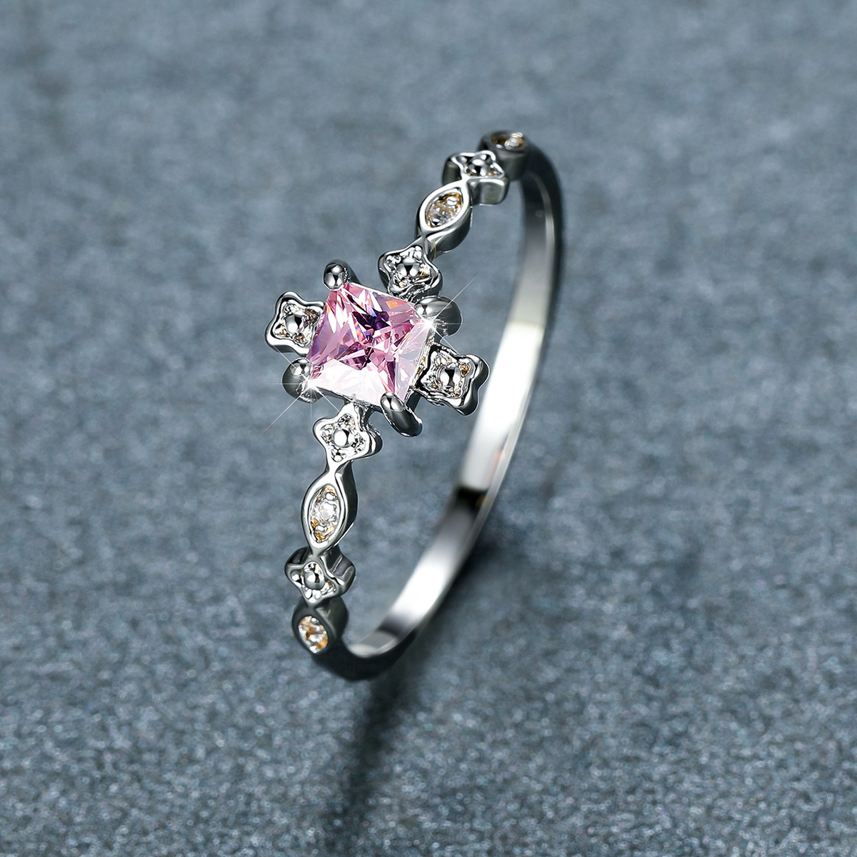European and American Fashion Diamond Inlaid Blue Ring 6