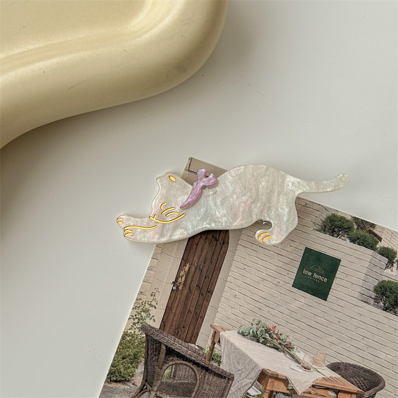 Barrette Image 1
