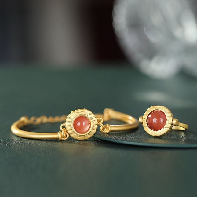 Elegant Bracelet Design