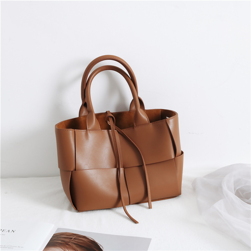 Stylish Handbag Color Options