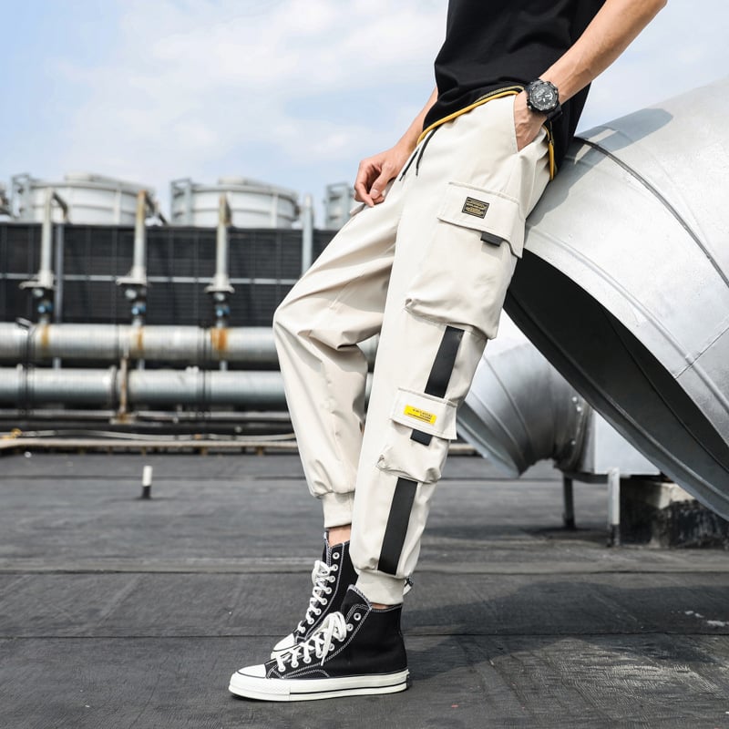 Harlan's Cargo Pants Image 3