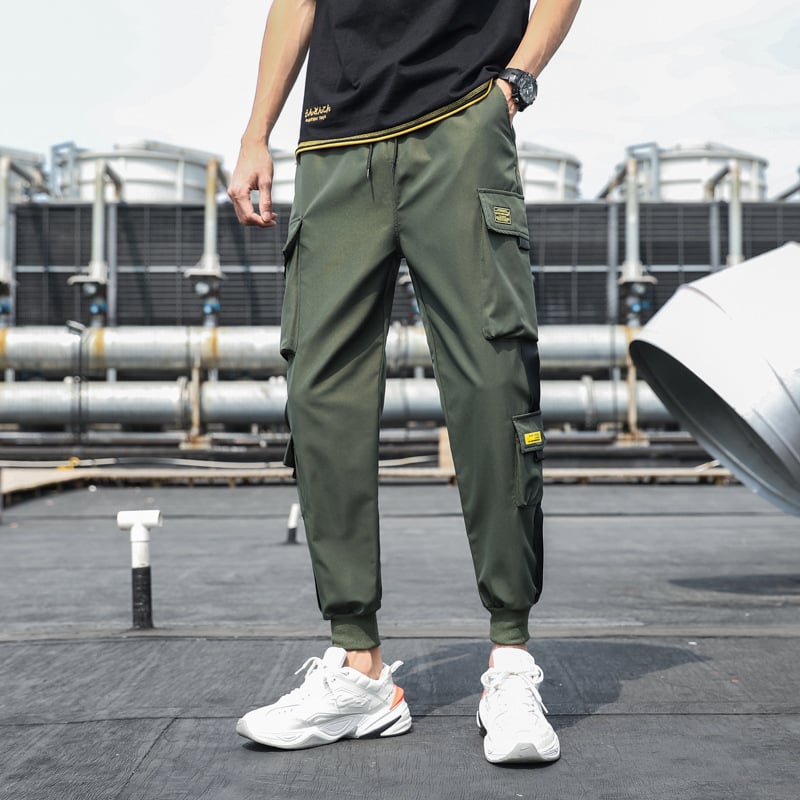 Harlan's Cargo Pants Image 4