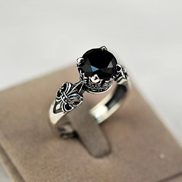 Crown Black Agate Diamond Ring - Image 4