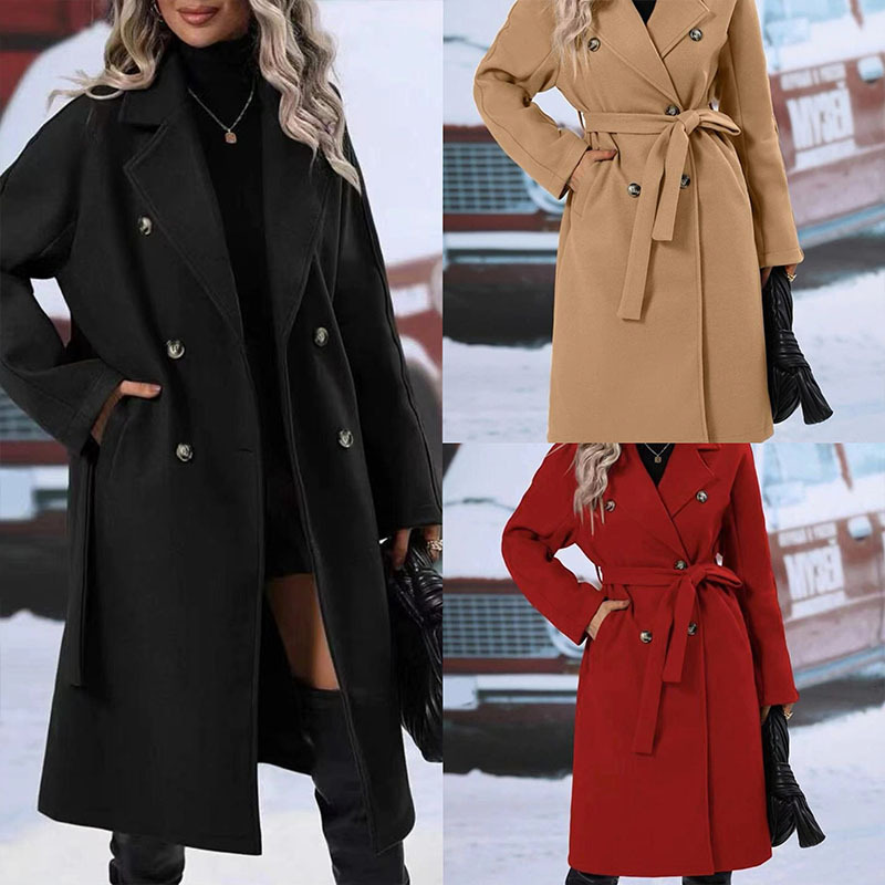 Trench Coat in Black