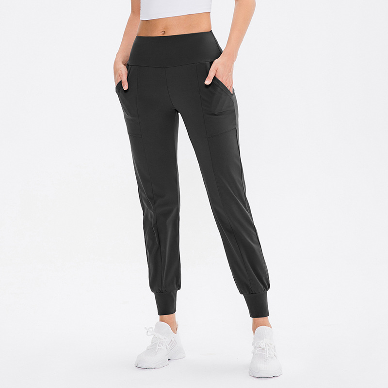 Yoga Pants Image 7