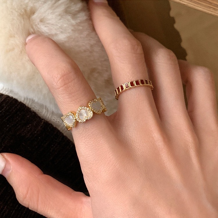 Diamond Shell Love Heart-shaped Ring Image 3