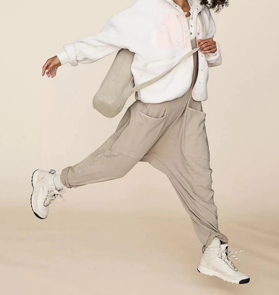 Comfortable sling pockets