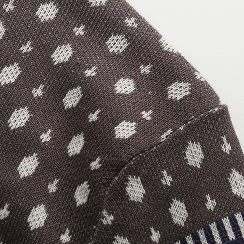 Contrasting Color Sweater Image 5
