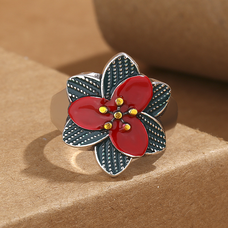 Women's Fashion Narcissus Silver Ring Image 4