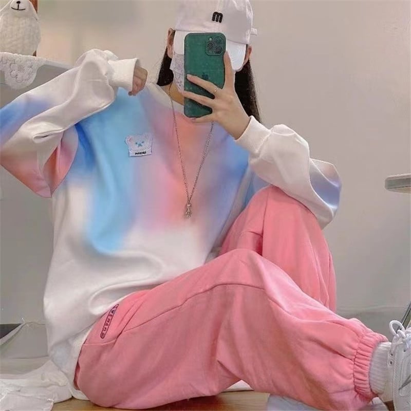 Sweater Image 2