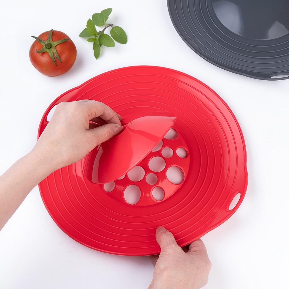Lid in action