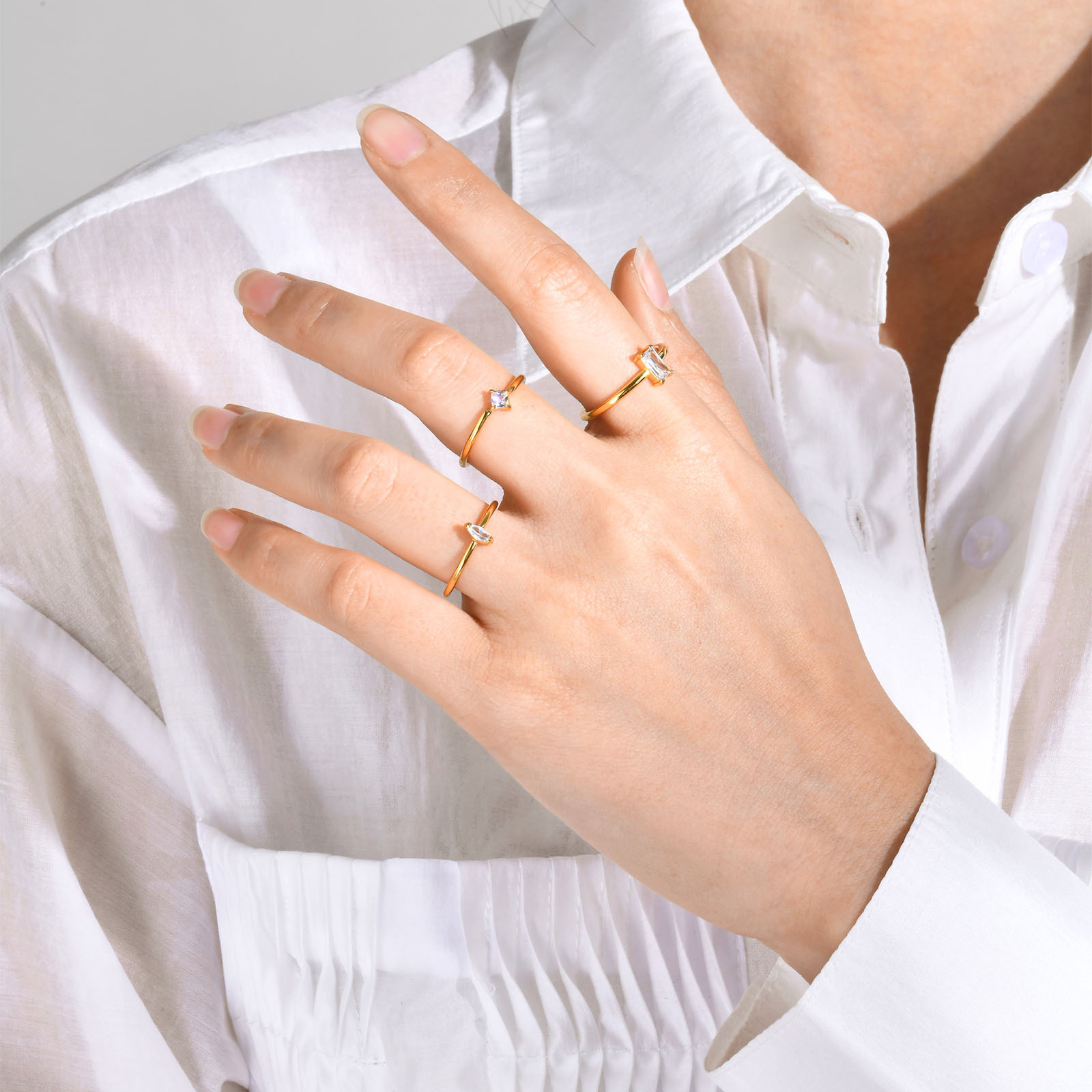 Zircon Gold Ring Image 1