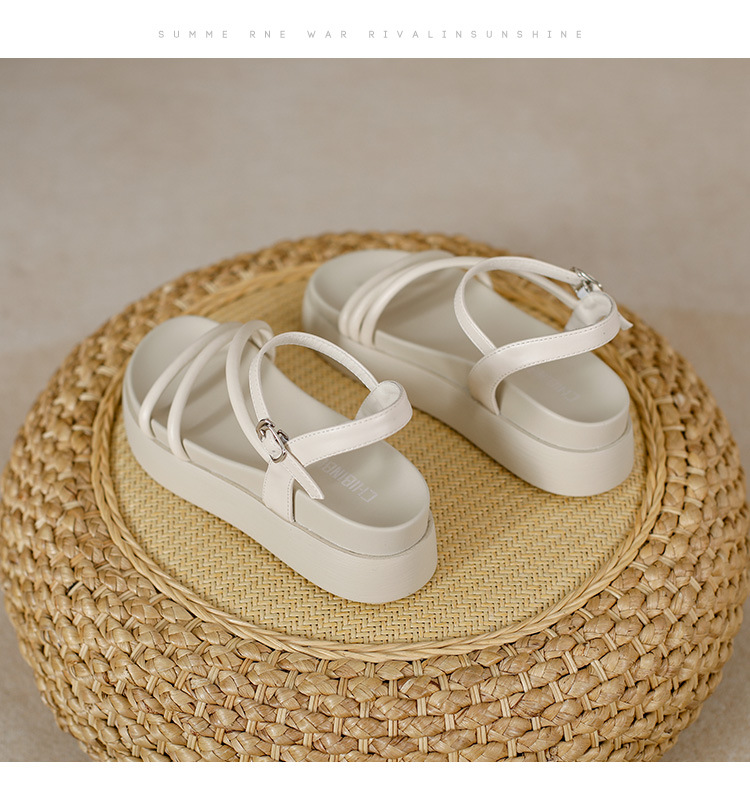 Fairy Style Sandals Image 1