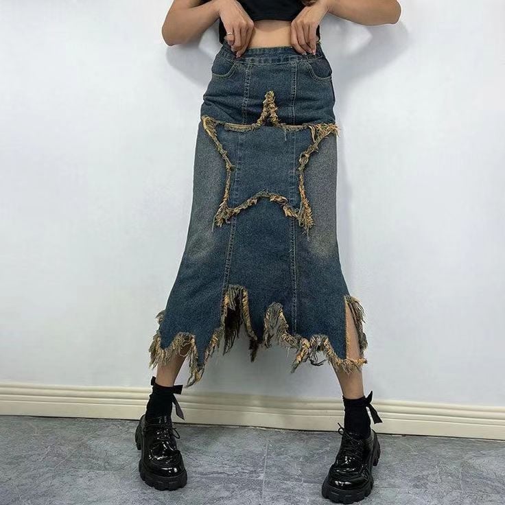 Skirt Detail 3