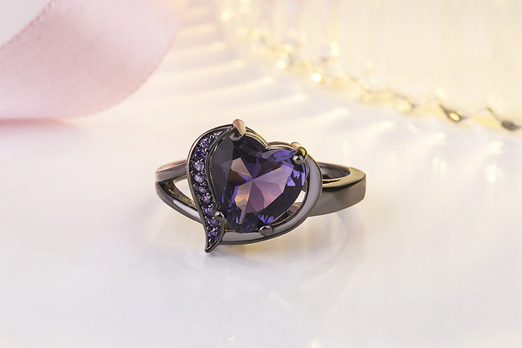Love Heart-shaped Ring 10