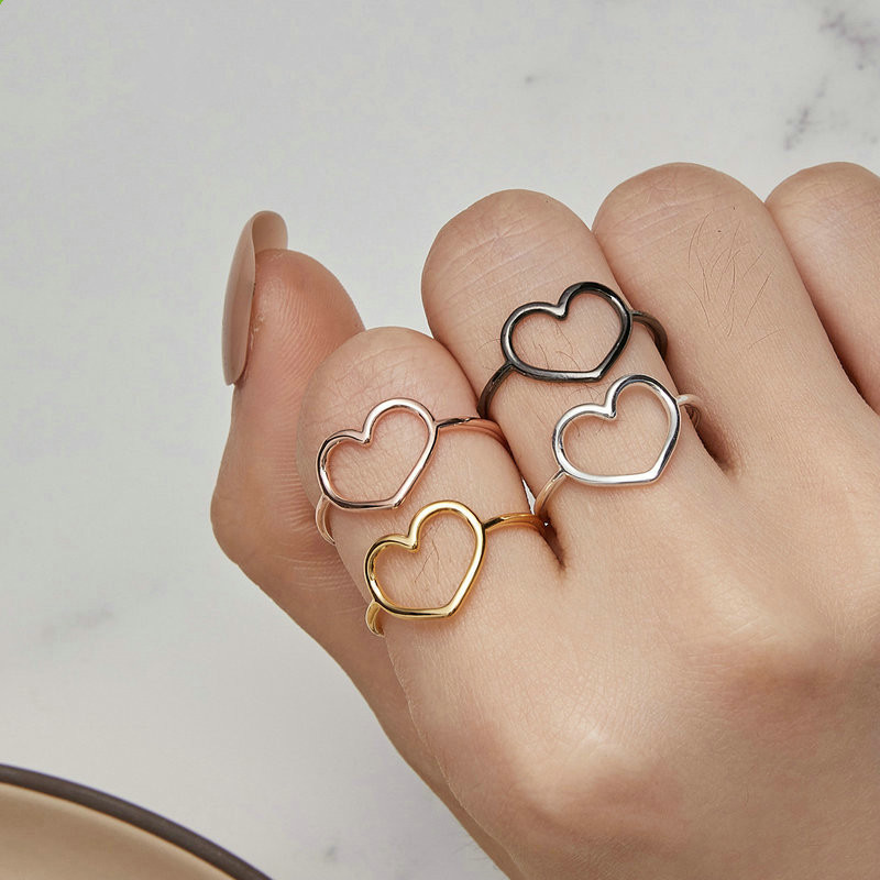 Hollow Plain Heart Ring 1