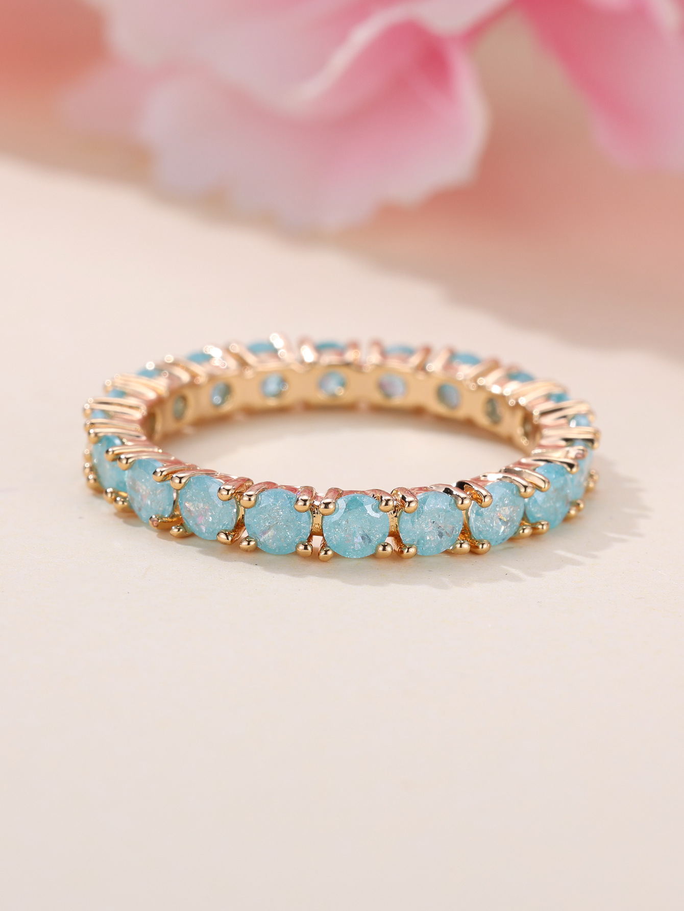 Champagne Emerald Ice Flower