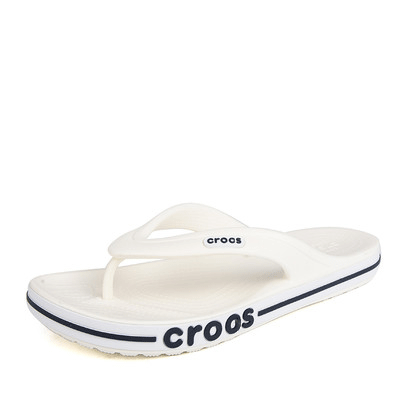 Hole Shoes Flip Flops in action
