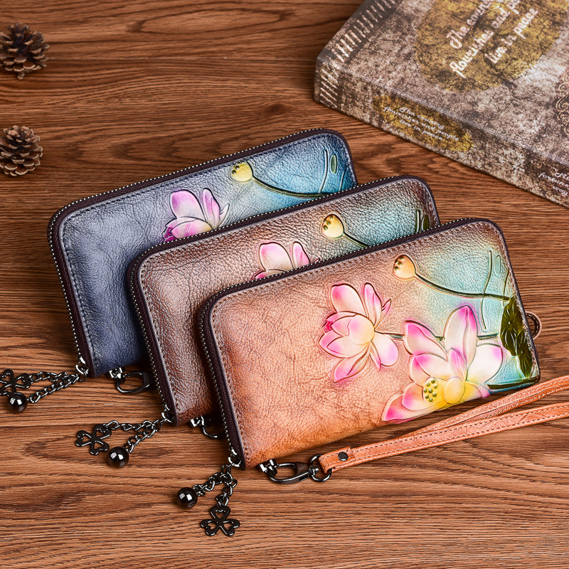 Women's Fashion Coin Purse - Lifestyle Image
