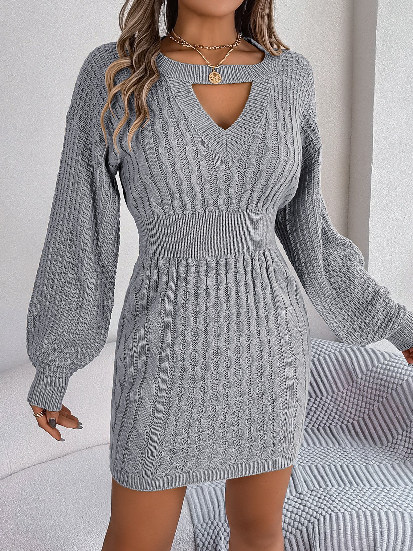 Elegant Fit of the Dress