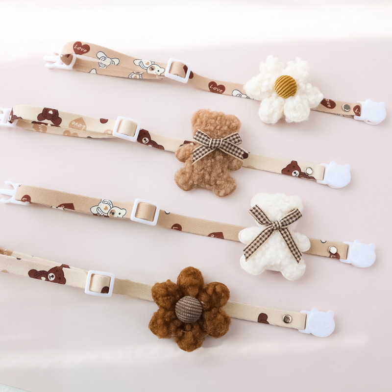 Beige Small Flower Collar