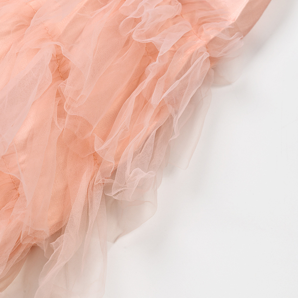 Taille-strakke, middellange jurk