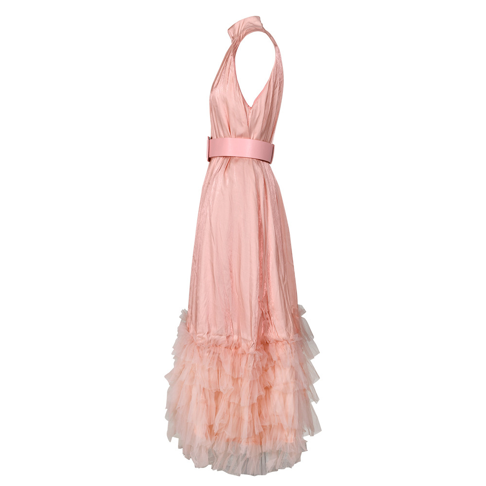 Taille-strakke, middellange jurk