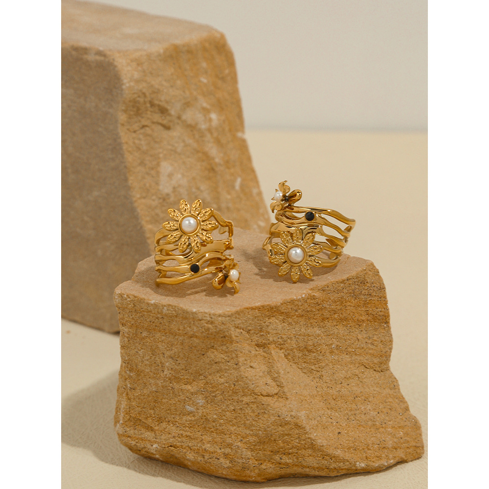 Pearl SUNFLOWER Titanium Steel Ring 4