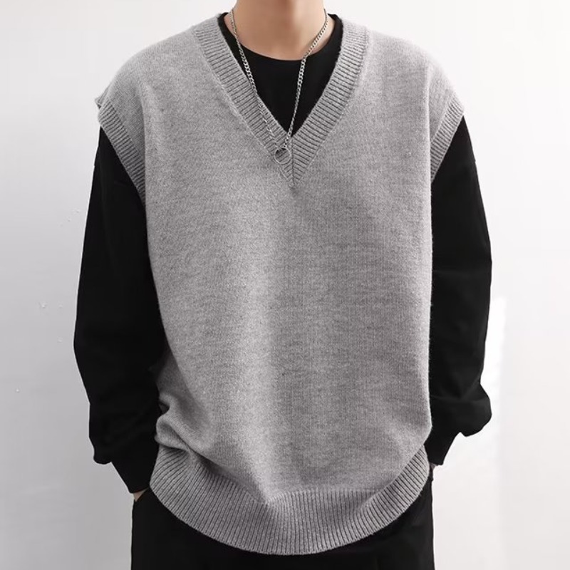 Men's V-neck Vest in use