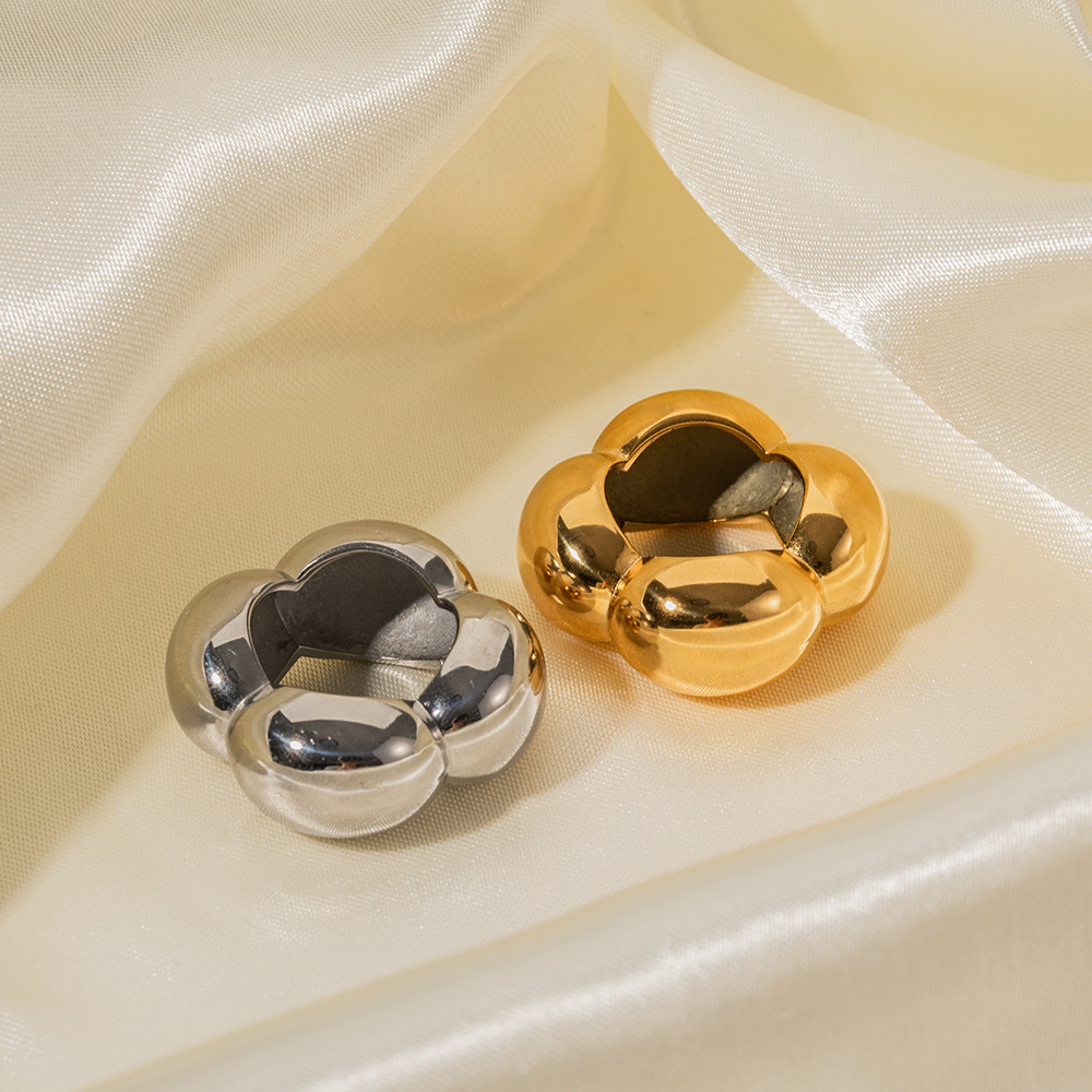 Eloise Gold Ring Image 2