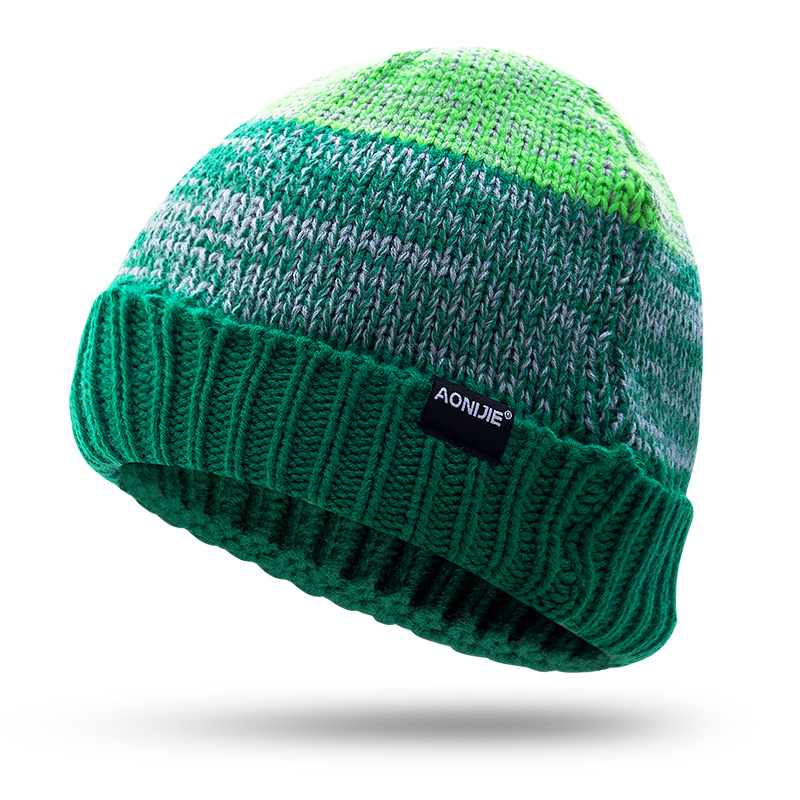 Running Wool Hat in Action
