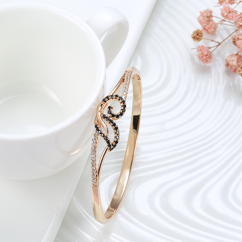 Copper Plated Gold Bracelet Image 3
