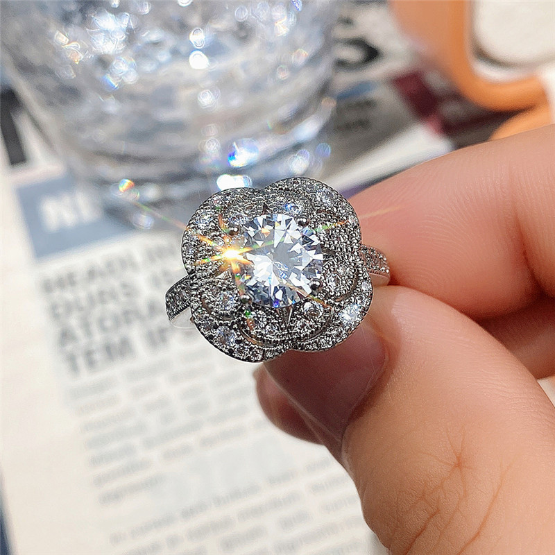 Fashion Vintage Flowers Zircon Ring - Image 3