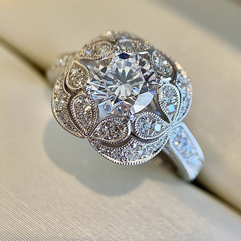 Fashion Vintage Flowers Zircon Ring - Image 2