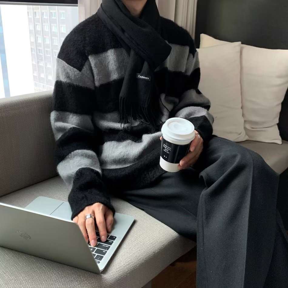Sweater Image 5