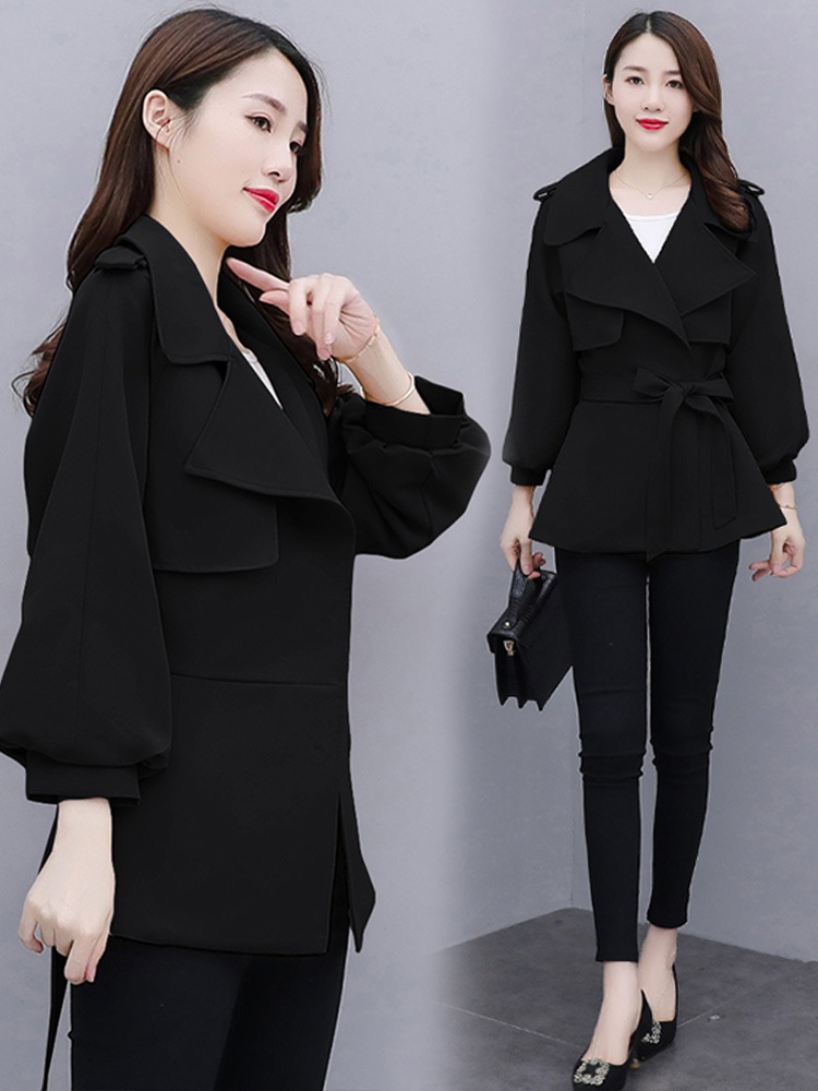 Fashionable Windbreaker