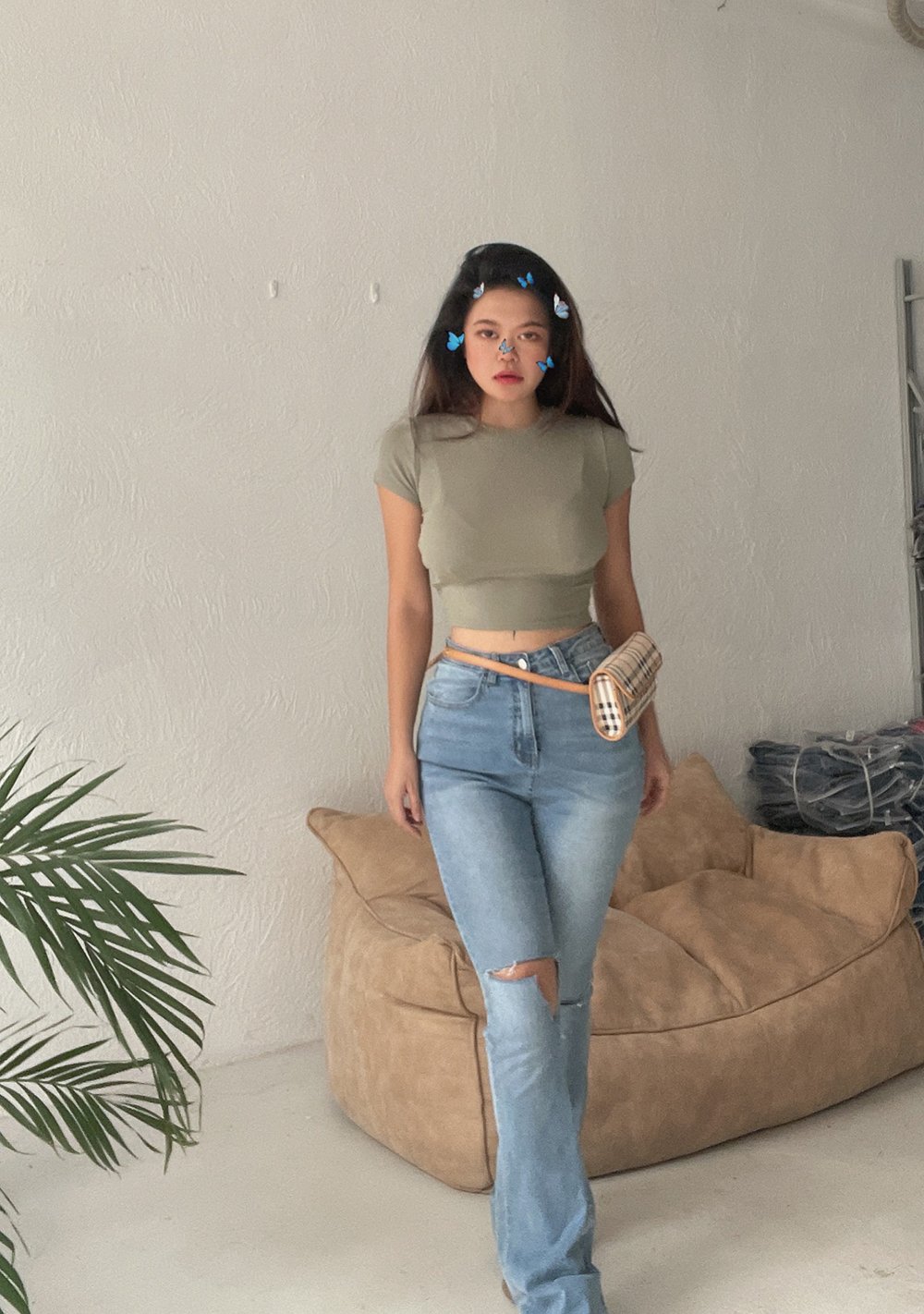Irregular Hole Super High-rise Jeans 22