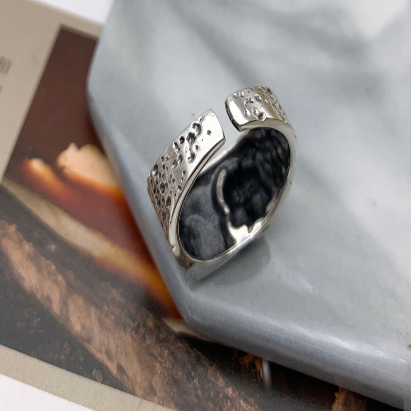 Silver Ring Skull Carving 2