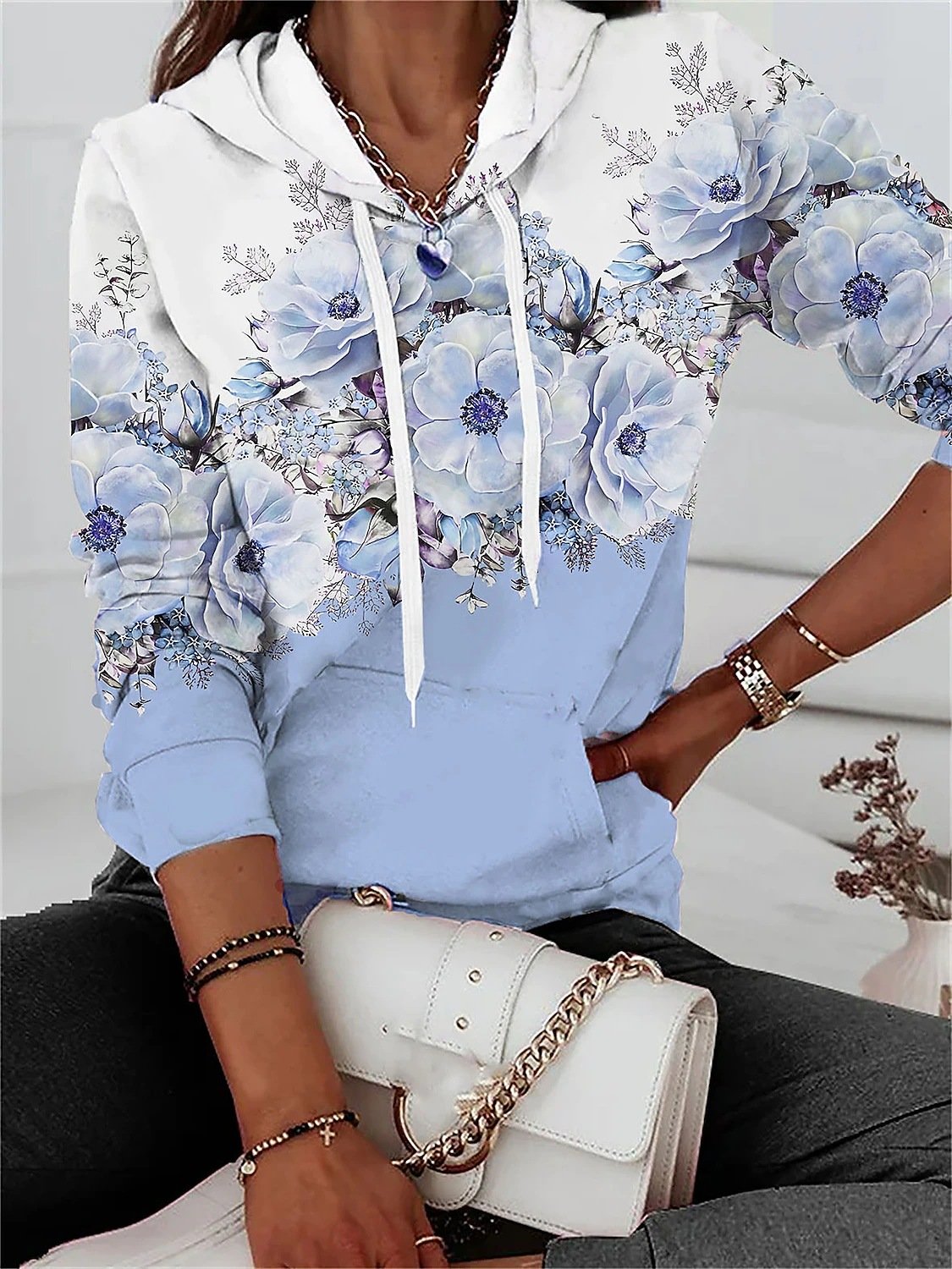 Hooded Sweater Image 5