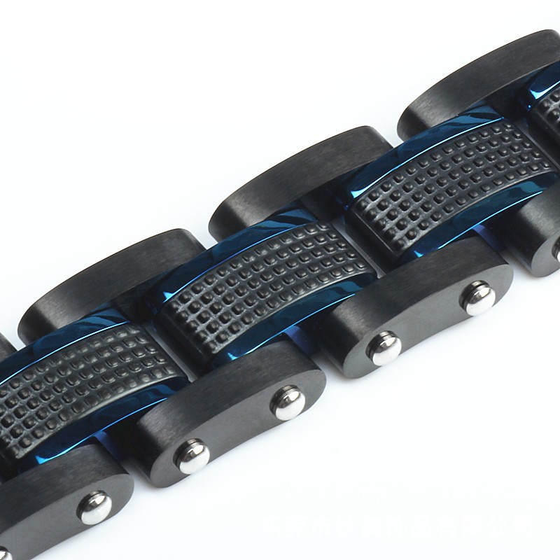 Elegant Design of the Bracelet