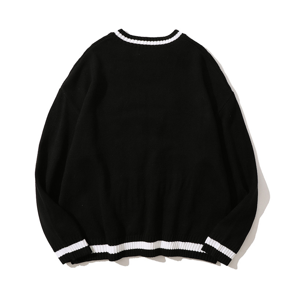 صورة رقم 7 لسترة بياقة على شكل حرف V