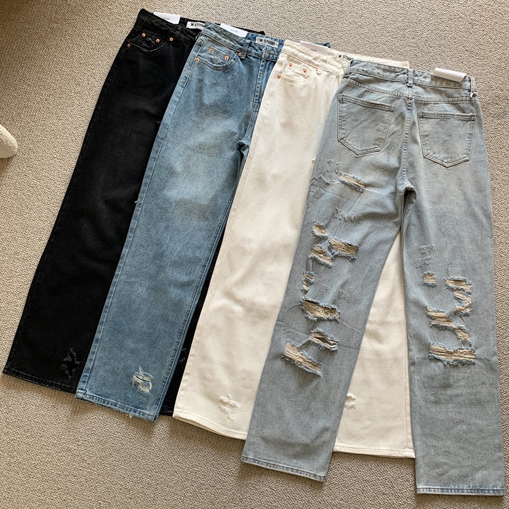 Wide Legs Jeans for Fashion Lovers
